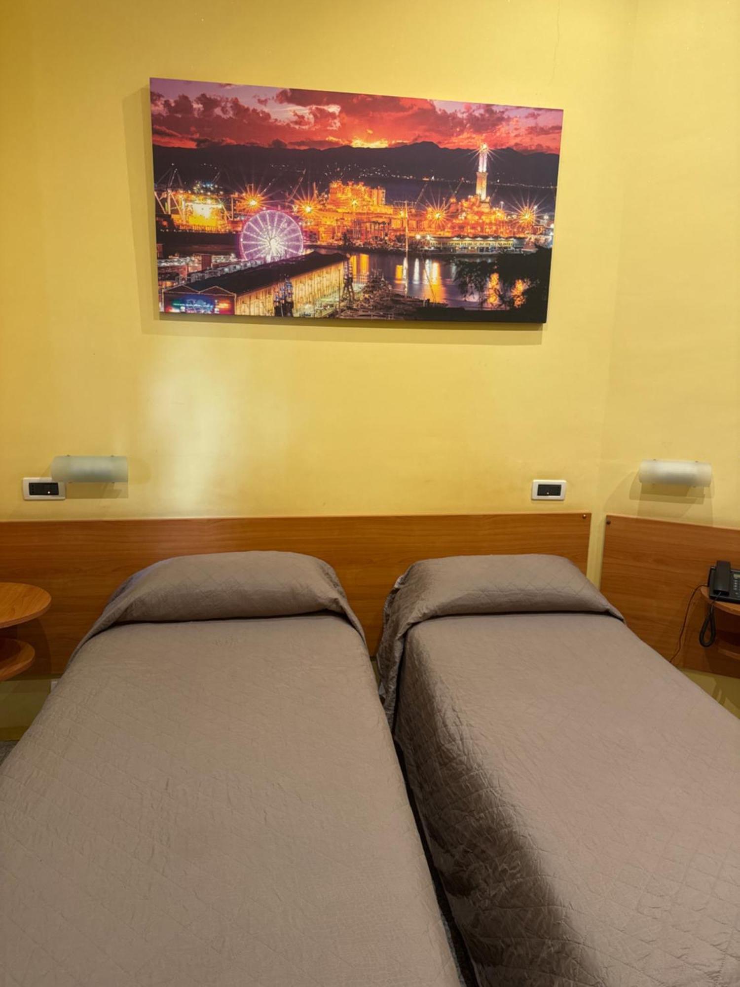 Albergo Parigi Gênes Extérieur photo